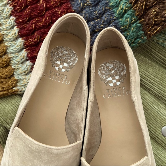 Vince Camuto Taupe/Cream Suede Slip-On Loafers⭐️ Excellent Condition - Picture 8 of 13